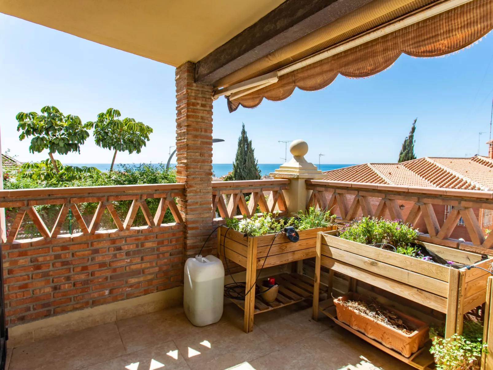 Trinquete House-Outside