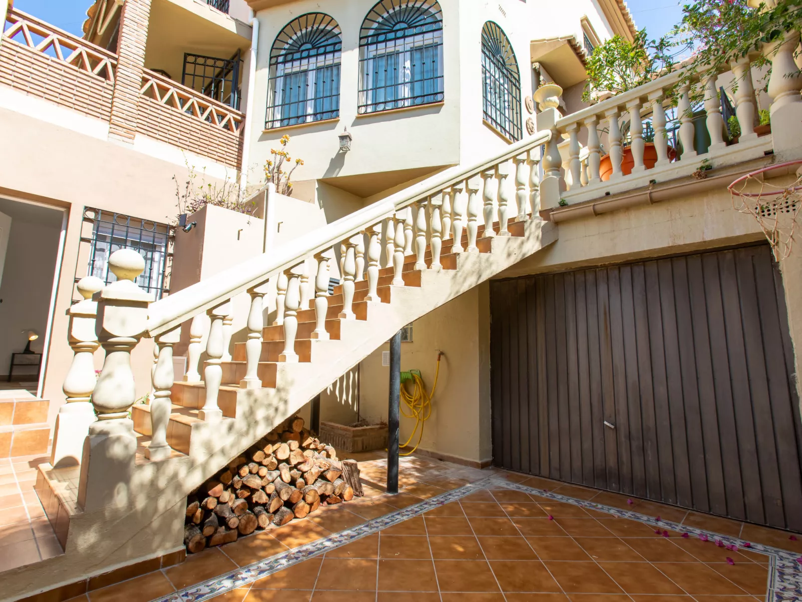 Trinquete House-Outside