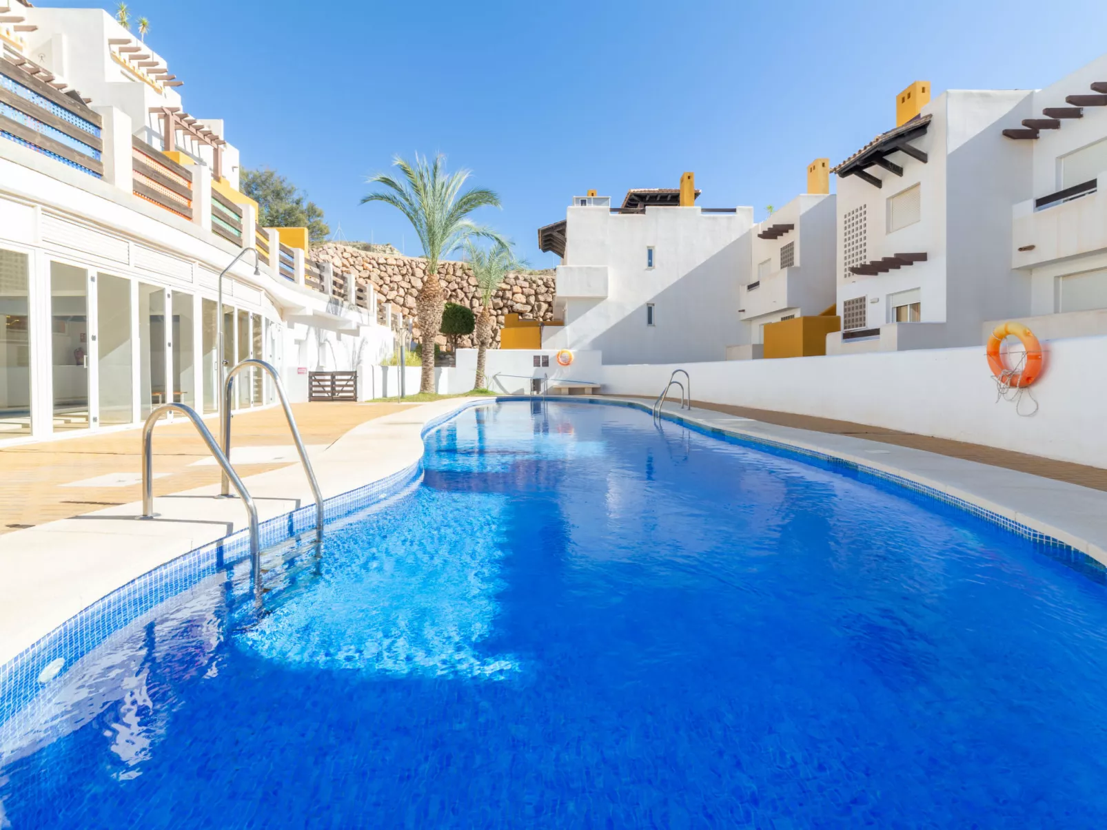 Lomas del Mar V-Outside