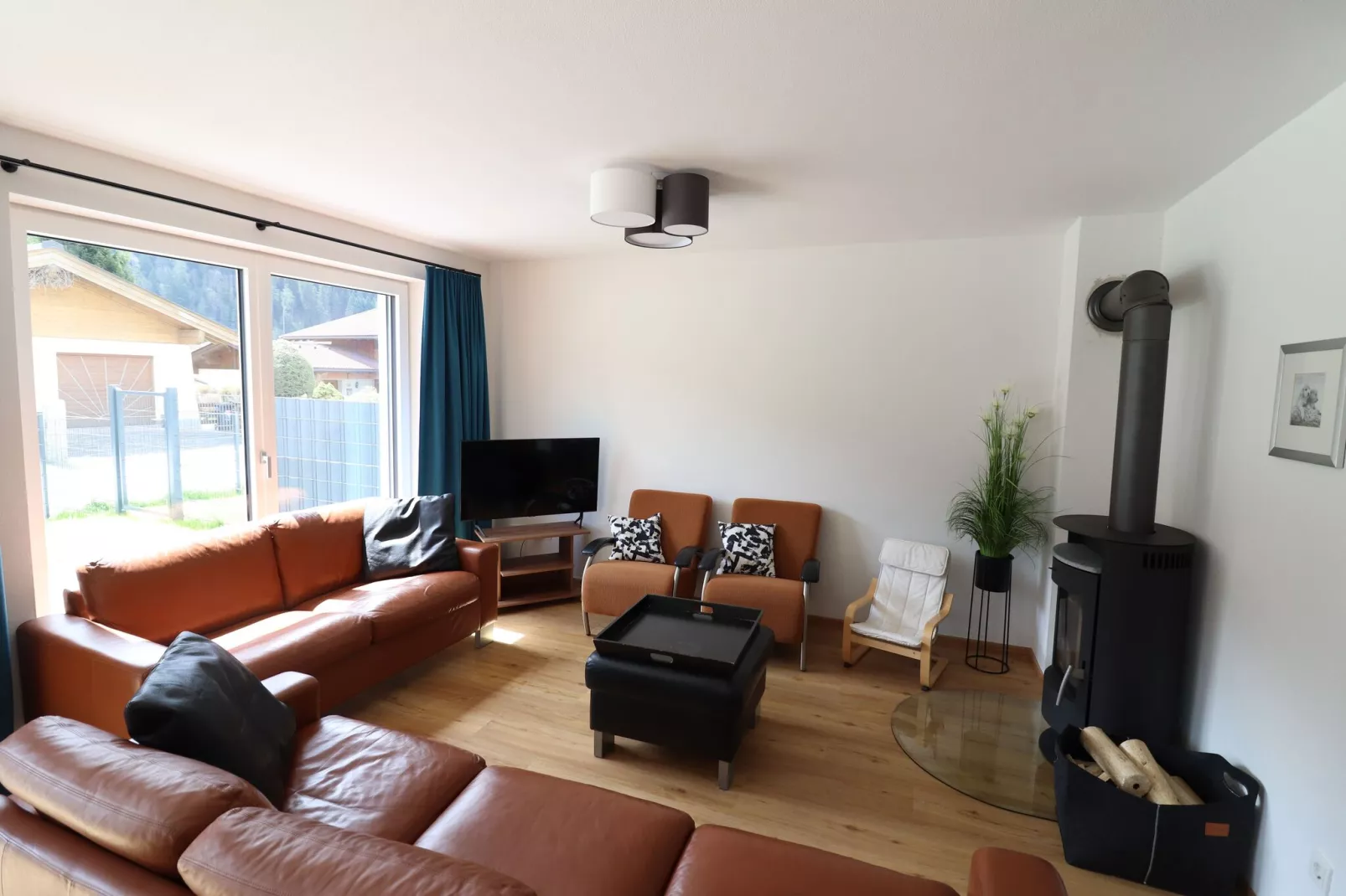 Haus Niedernsill-Living room