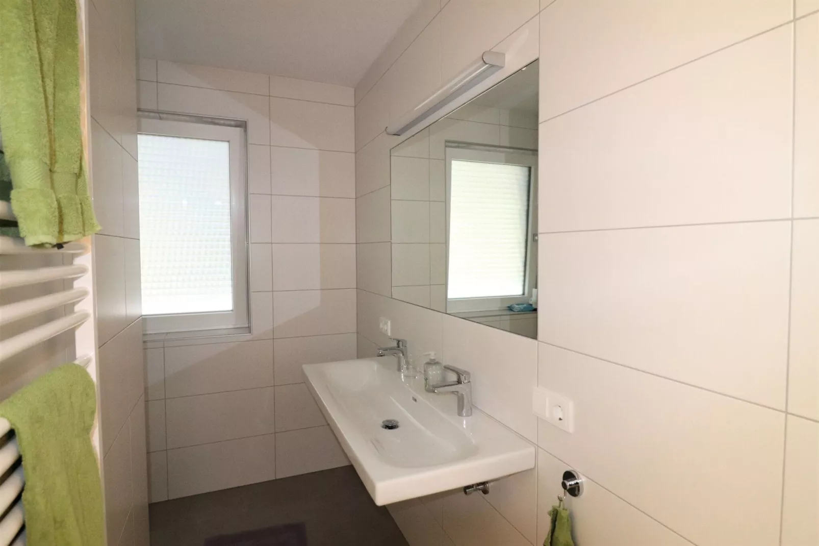 Haus Niedernsill-Bathroom