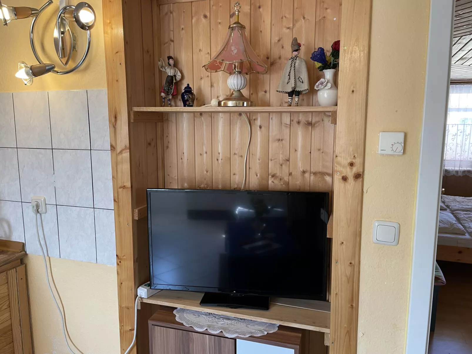 Old Hüsung (MUZ326)-Inside