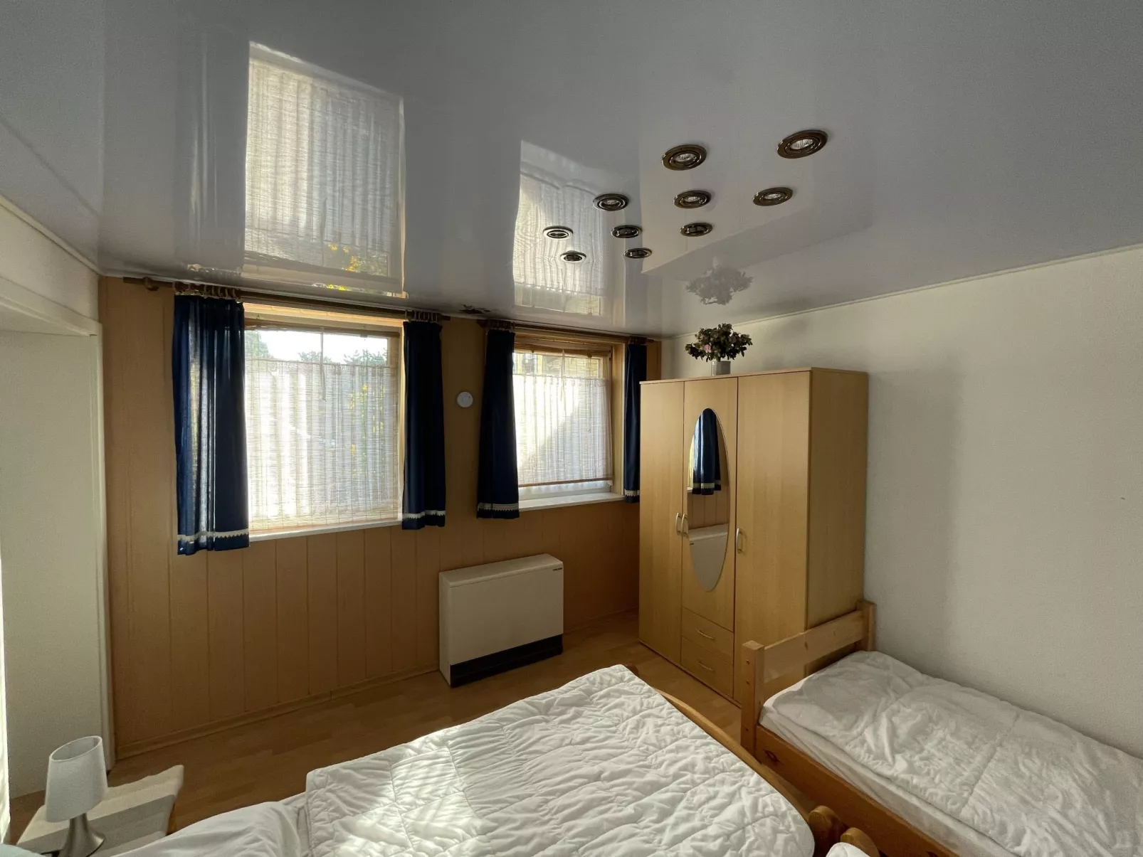 Old Hüsung (MUZ322)-Inside