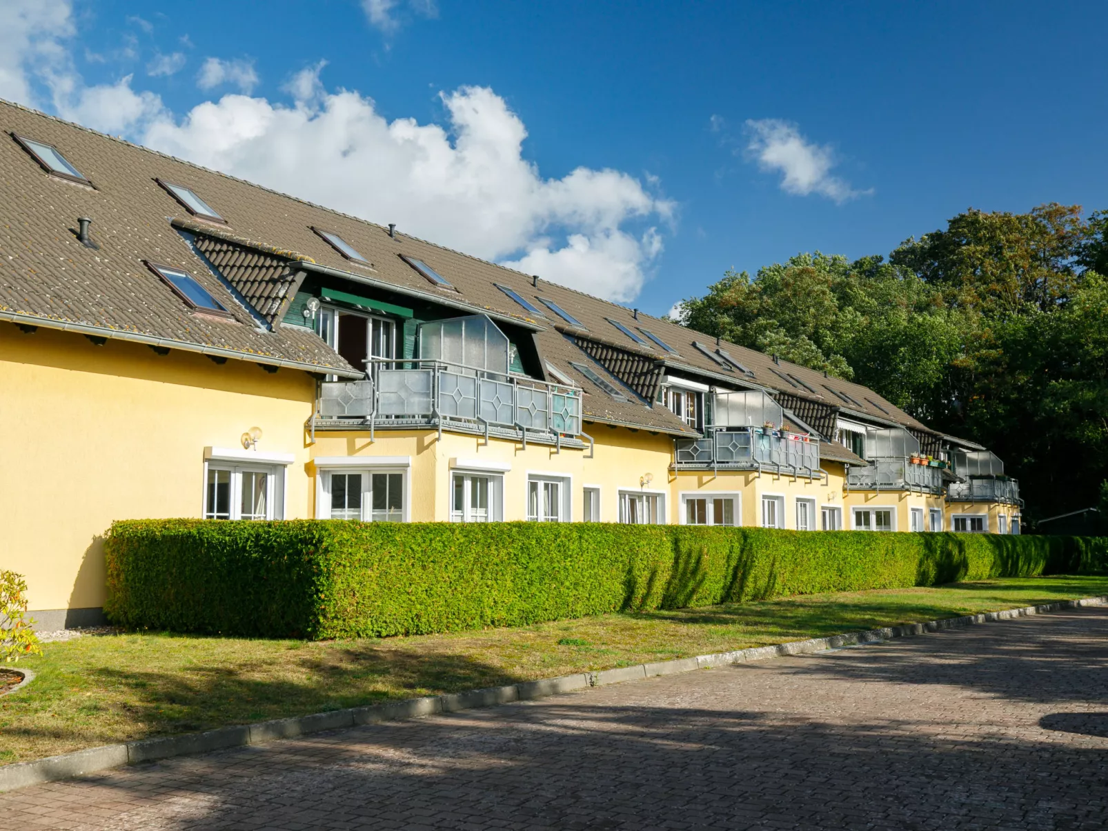Müller (App. 11 )-Outside