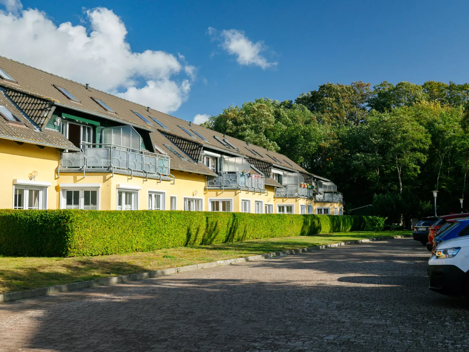 Müller (App. 11 )-Outside