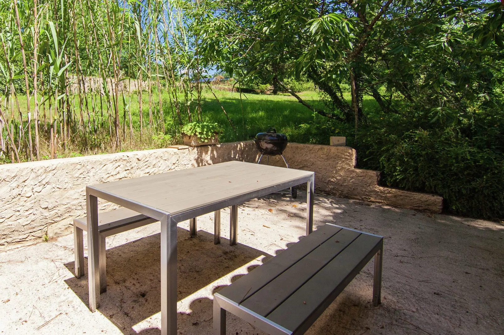 Les Coquelicots-Terrace balcony