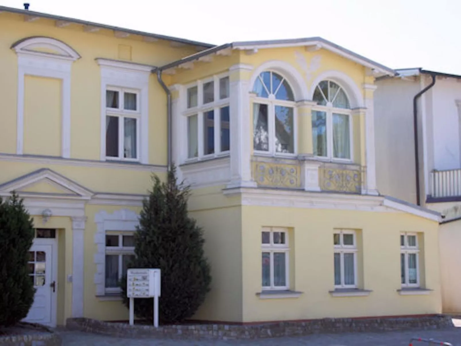 Famulla-Schulze-Outside