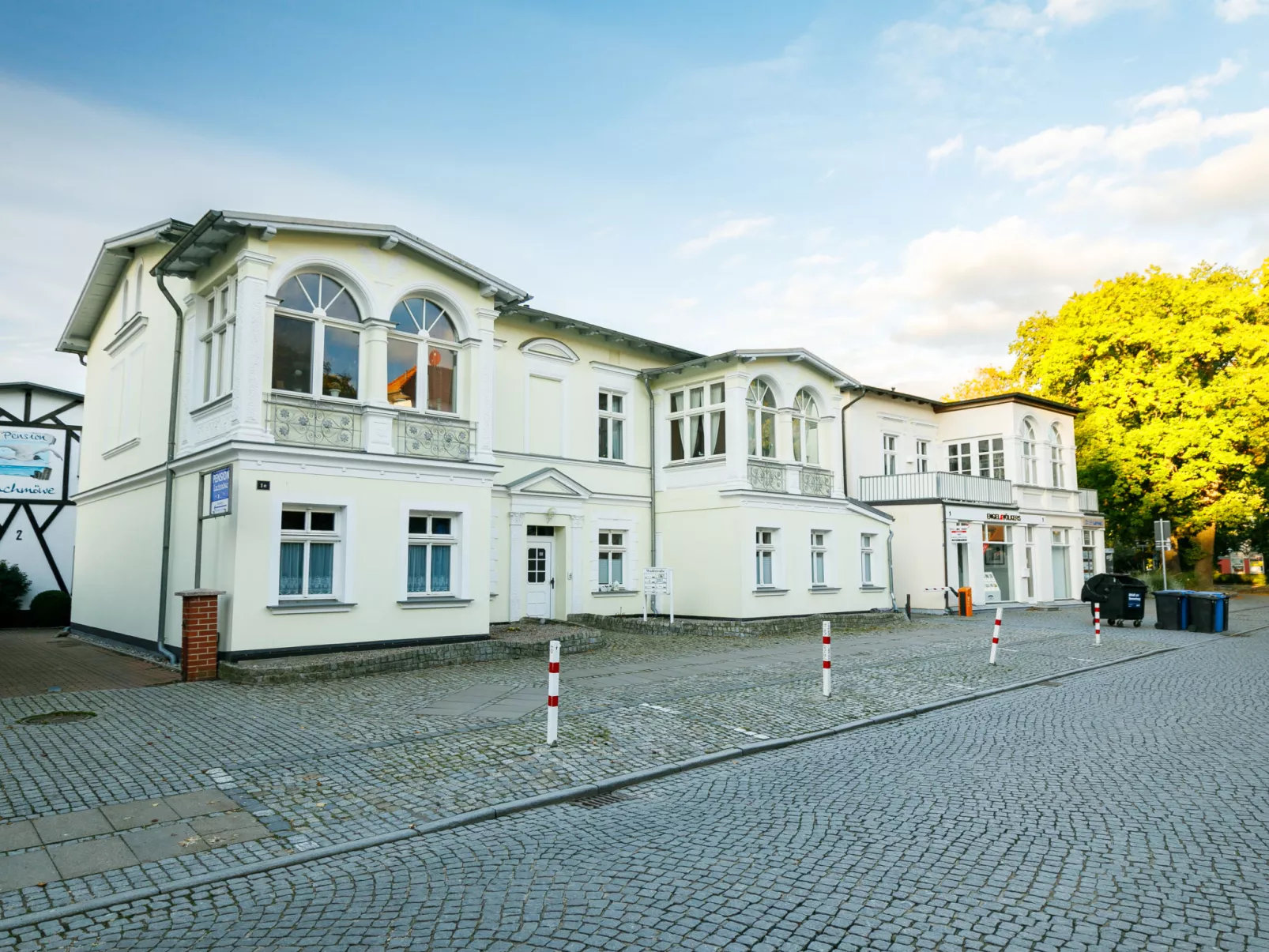 Famulla-Schulze-Outside