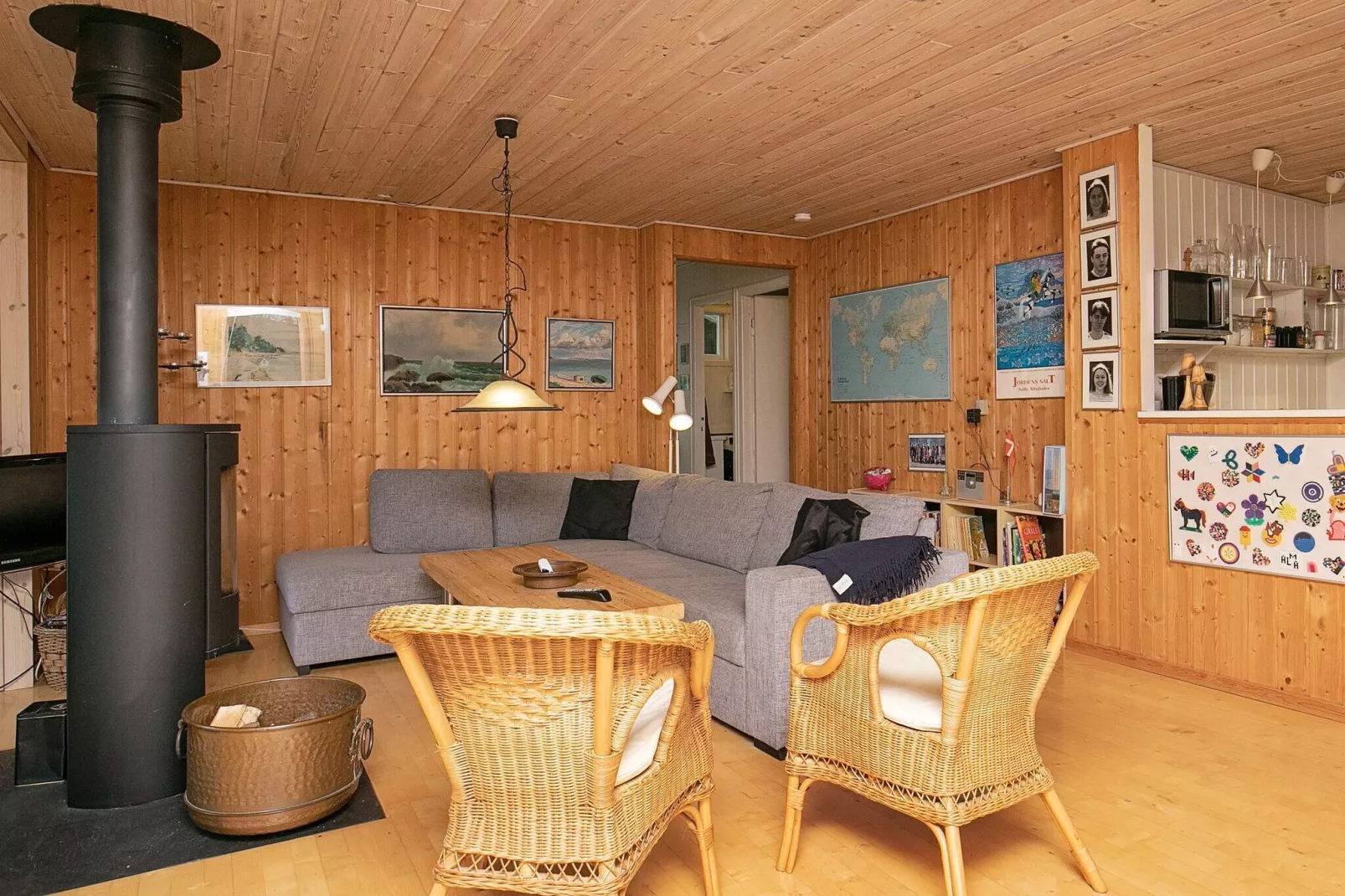Retraite paisible au bord de l  eau-By Traum-Intérieur