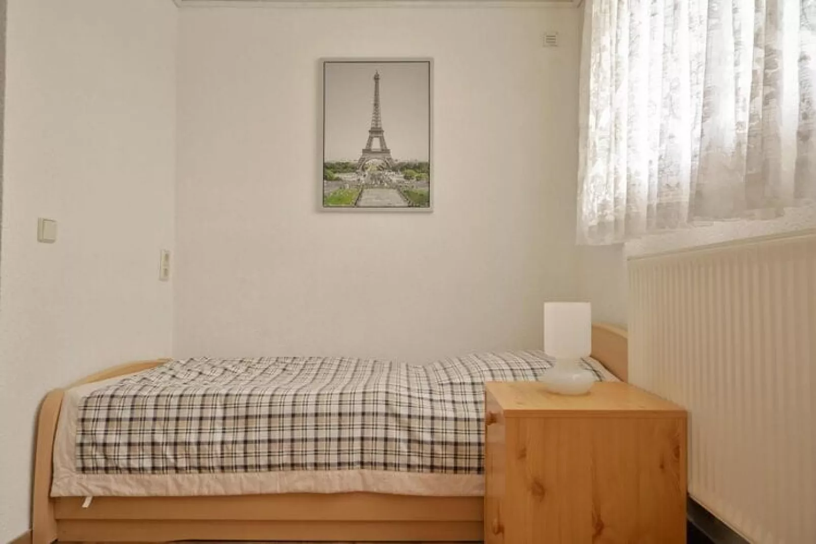 4 Pers 85qm-Schlafzimmer