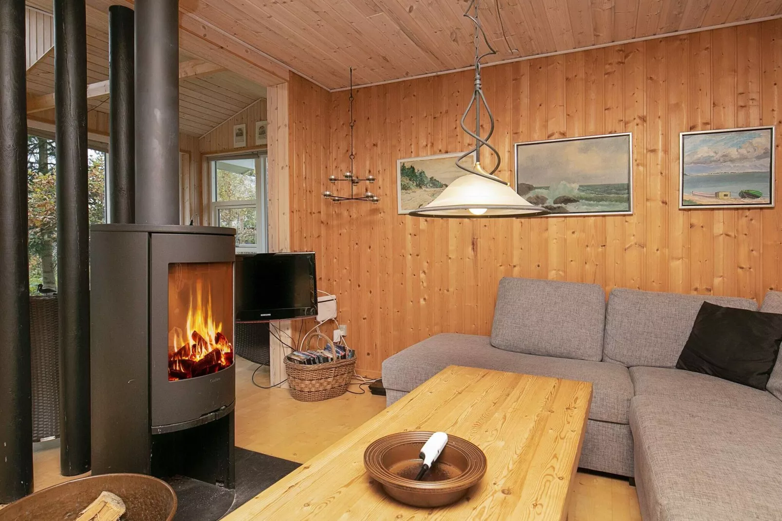 Retraite paisible au bord de l  eau-By Traum-Intérieur