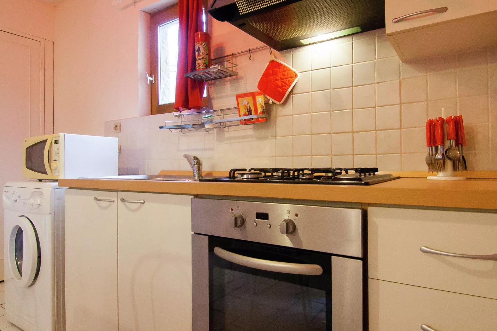 Les Coquelicots-Kitchen