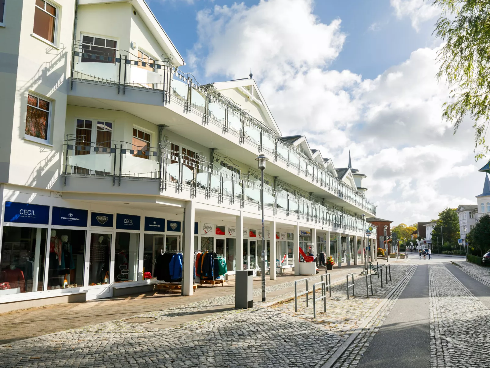 Luise von Preußen (App.201 )-Outside