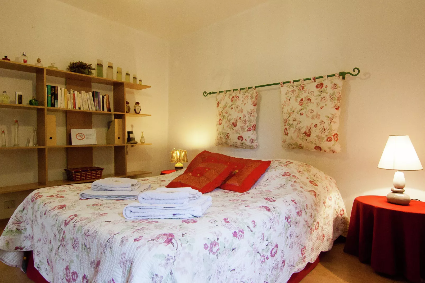 Les Coquelicots-Bedroom