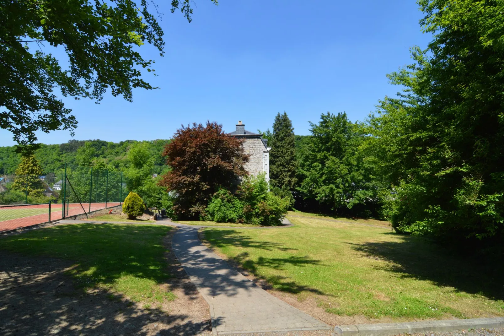 Manoir Cardon-Gardens summer