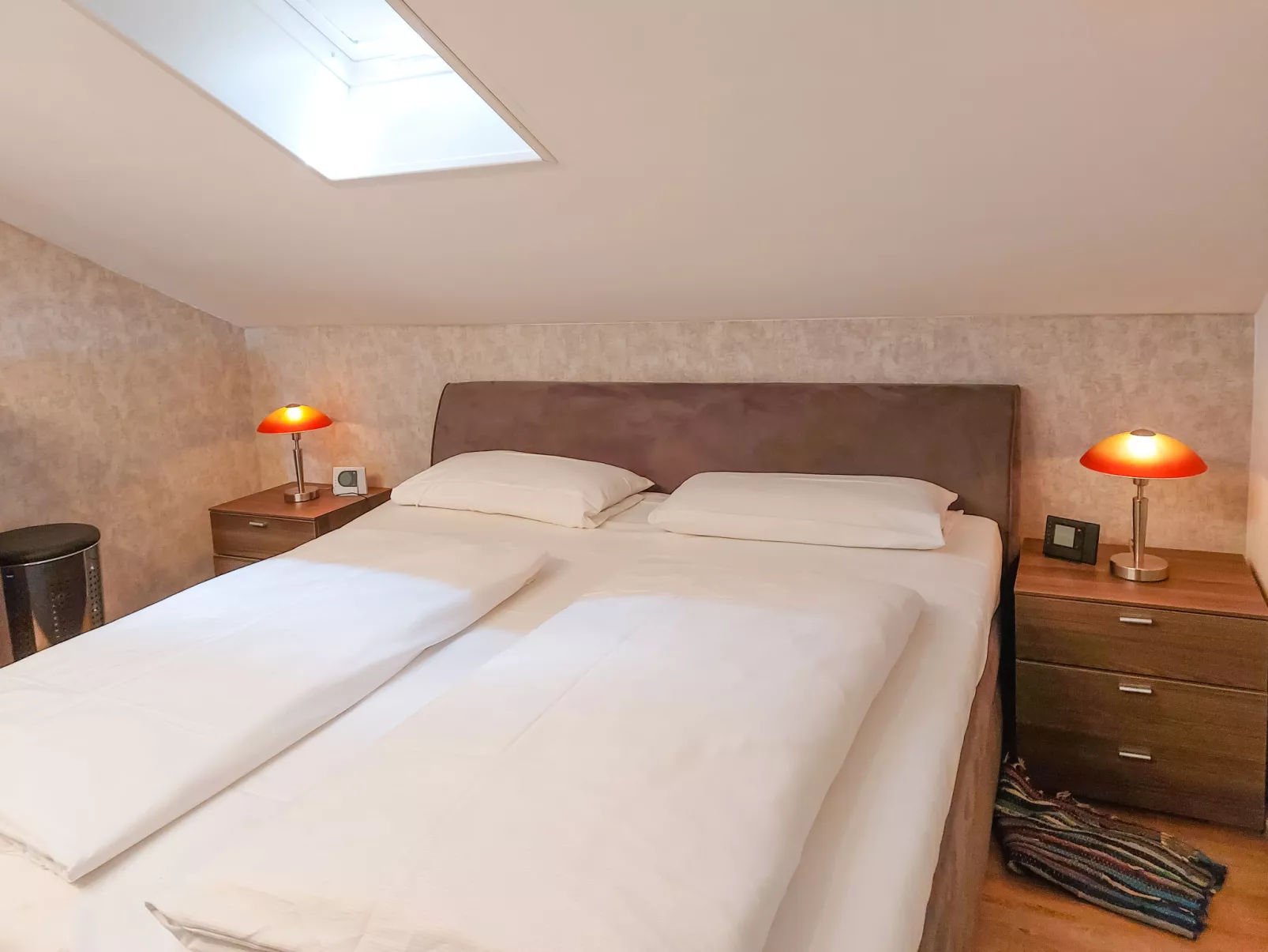 See Appartment 29-Dedans