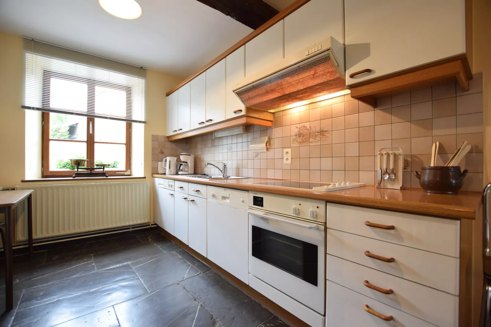 La Maison du Druide-Kitchen