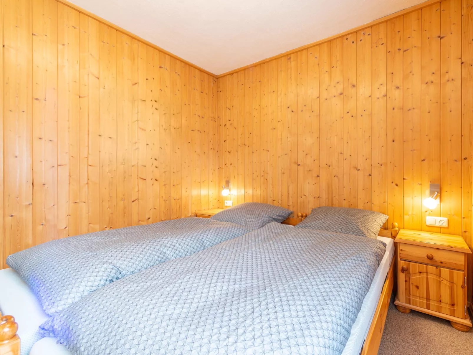 Am Hohen Bogen-Inside
