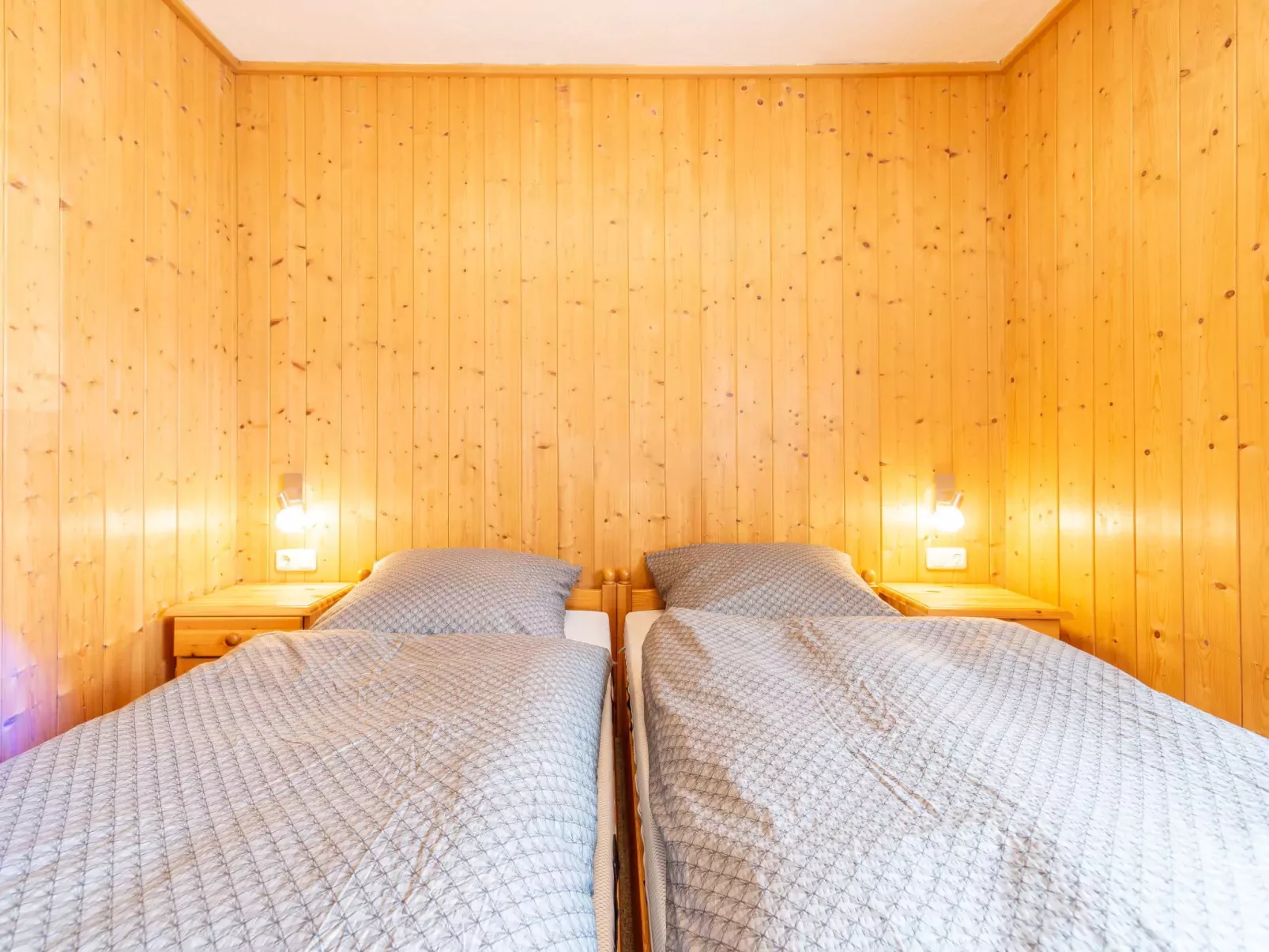 Am Hohen Bogen-Inside