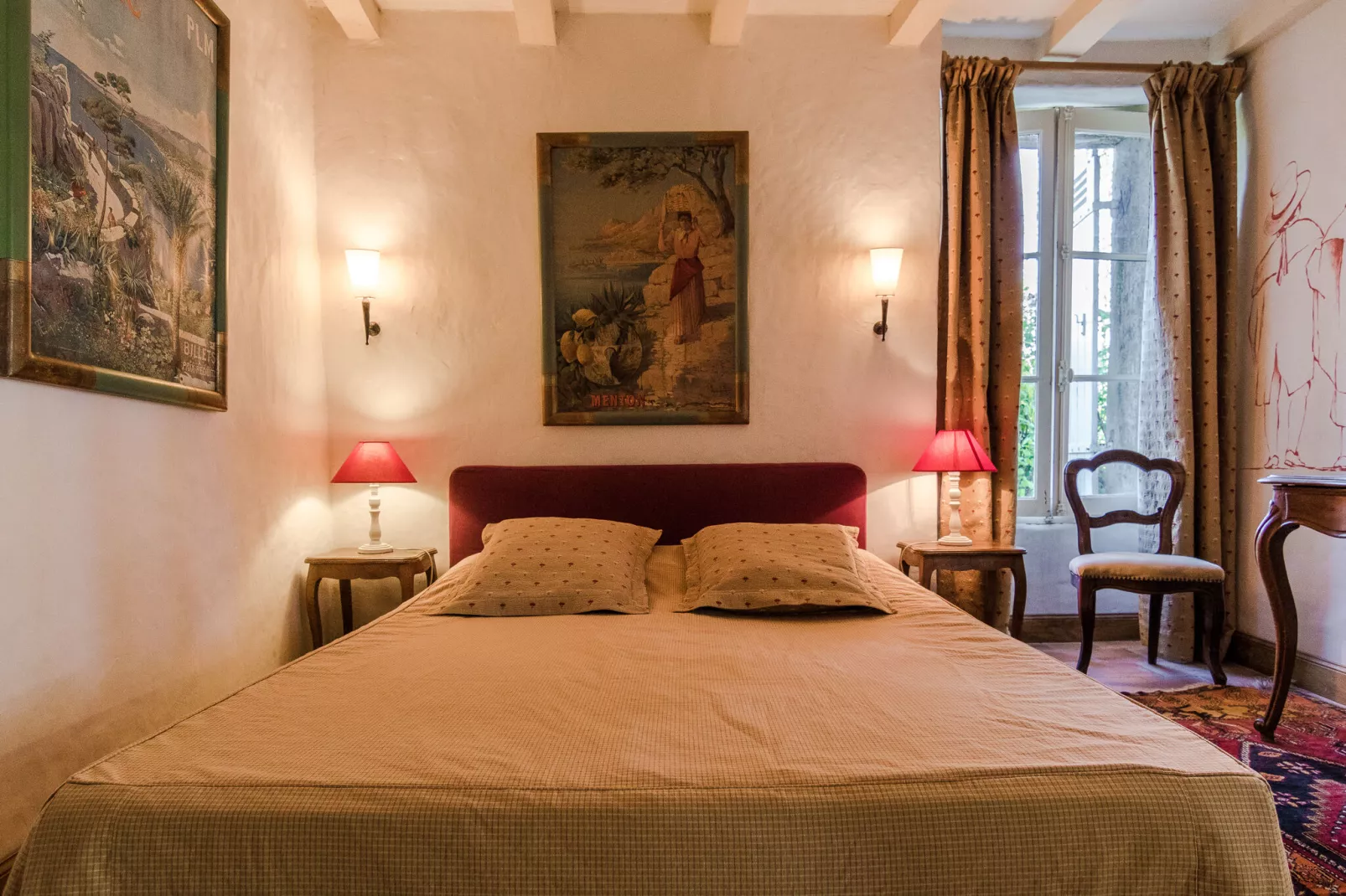 Manoir de la Baronie 21P-Bedroom