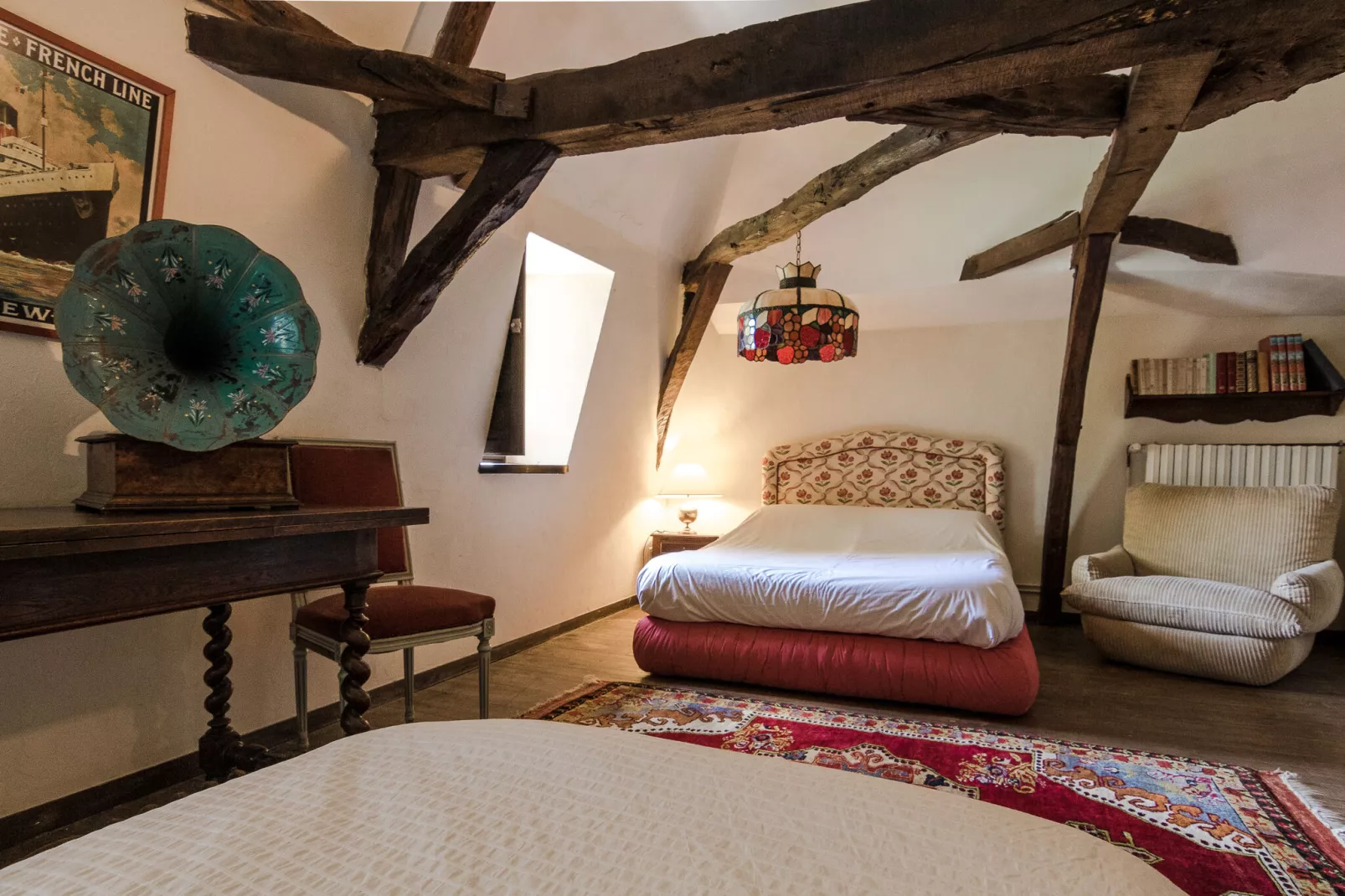 Manoir de la Baronie 21P-Bedroom