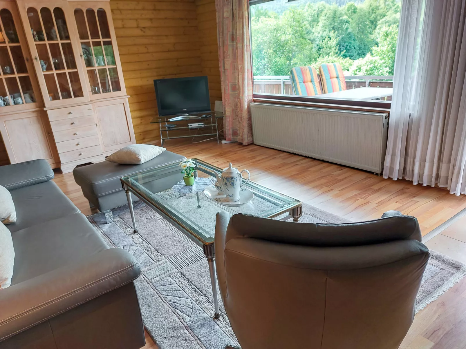 Am Hohen Bogen-Drinnen