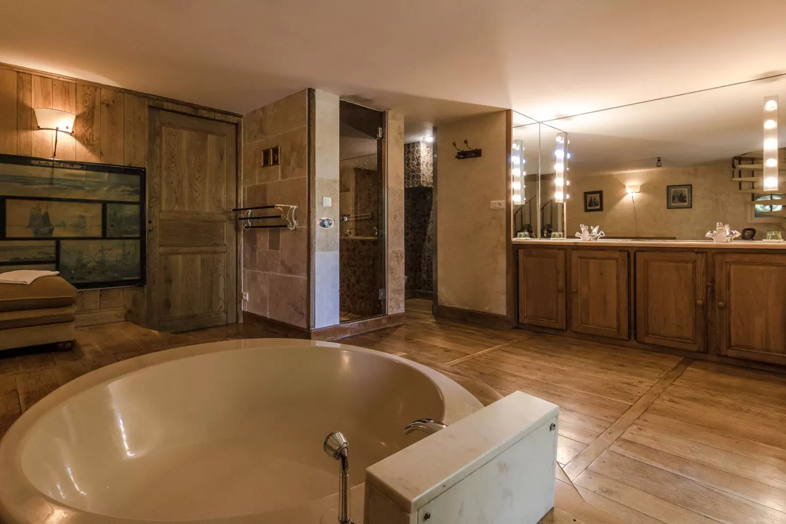 Manoir de la Baronie 21P-Bathroom