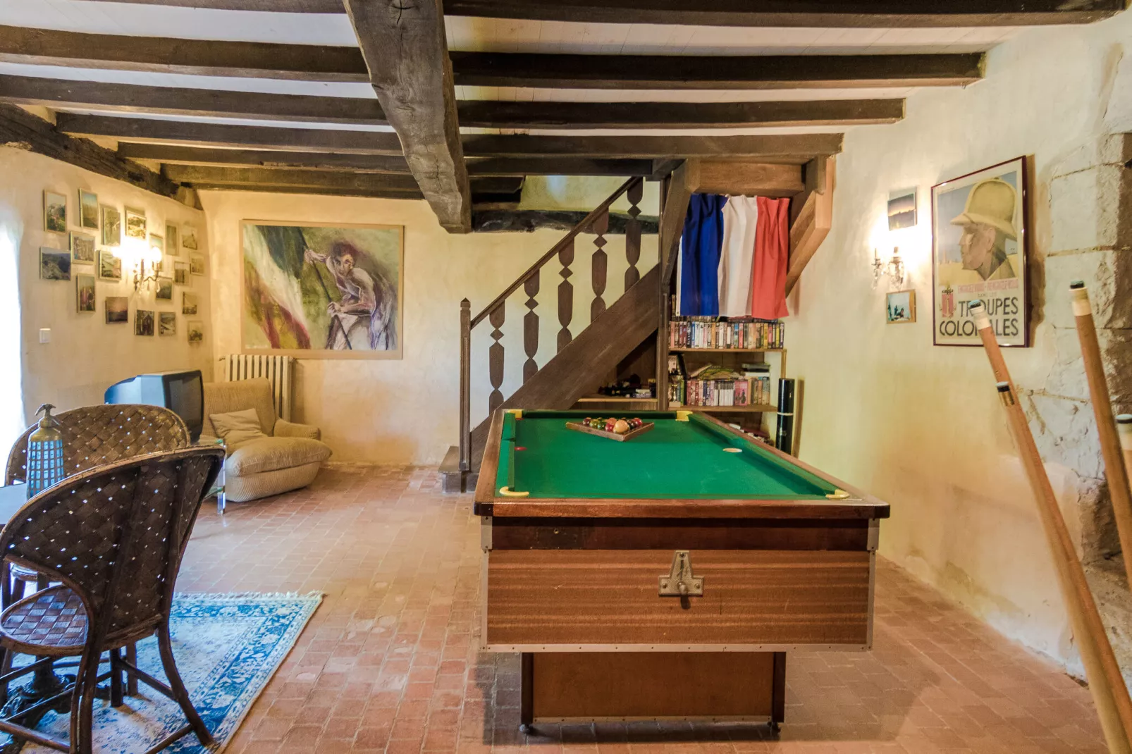 Manoir de la Baronie 21P-Recreation room