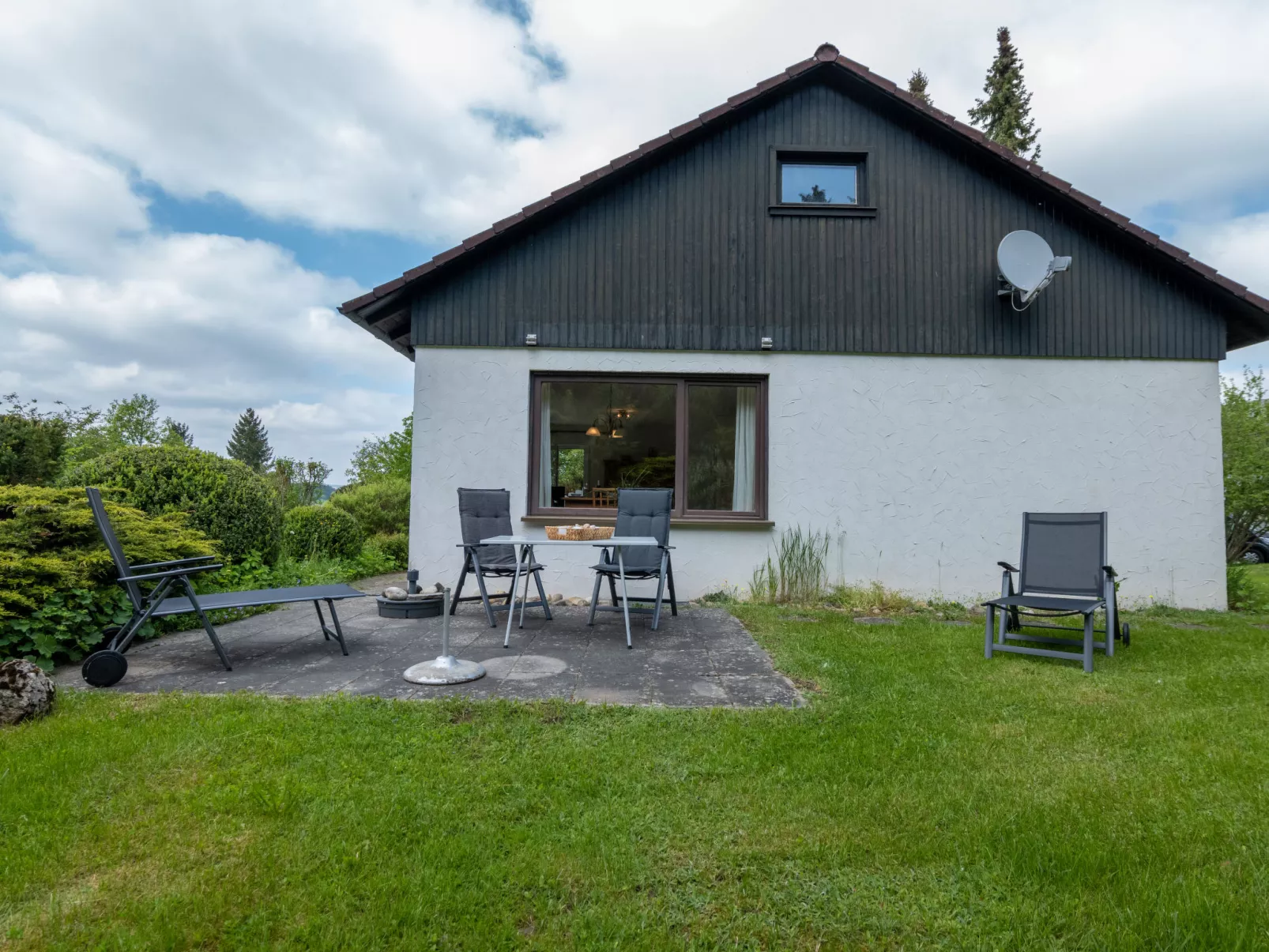 Sonnenbühl-Outside