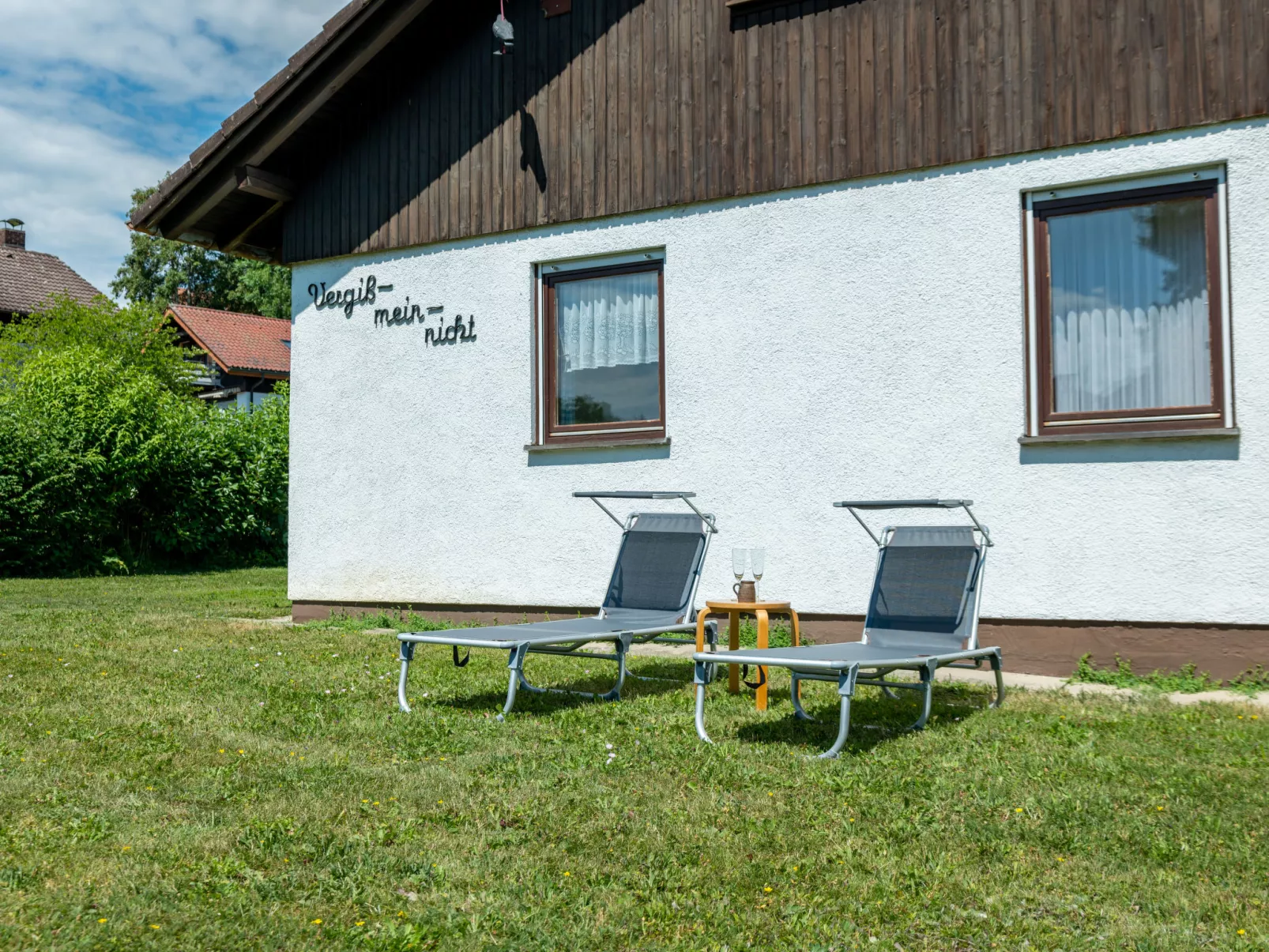 Vergissmeinnicht-Outside