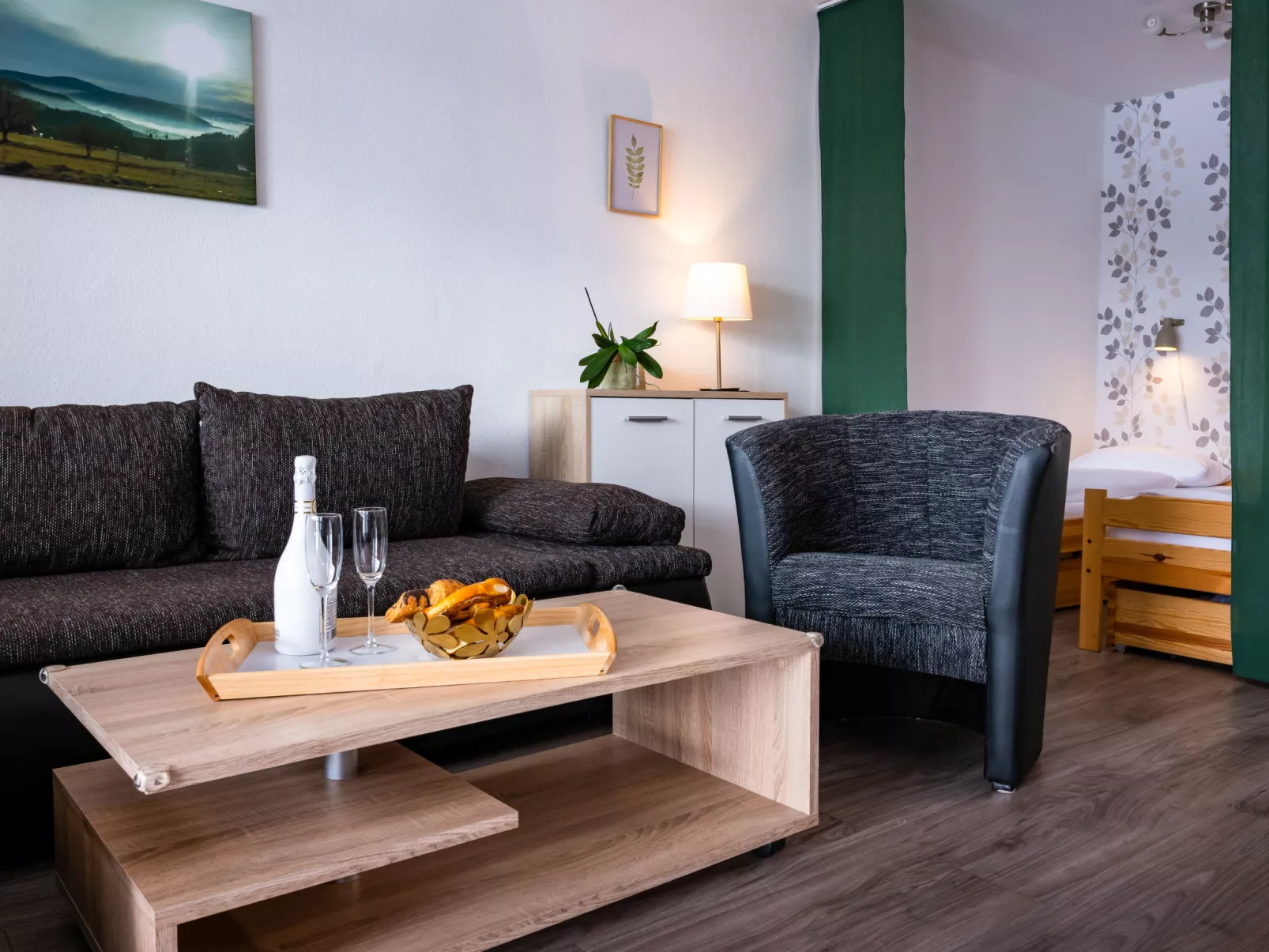 Wald und Wiese (B 94)-Inside