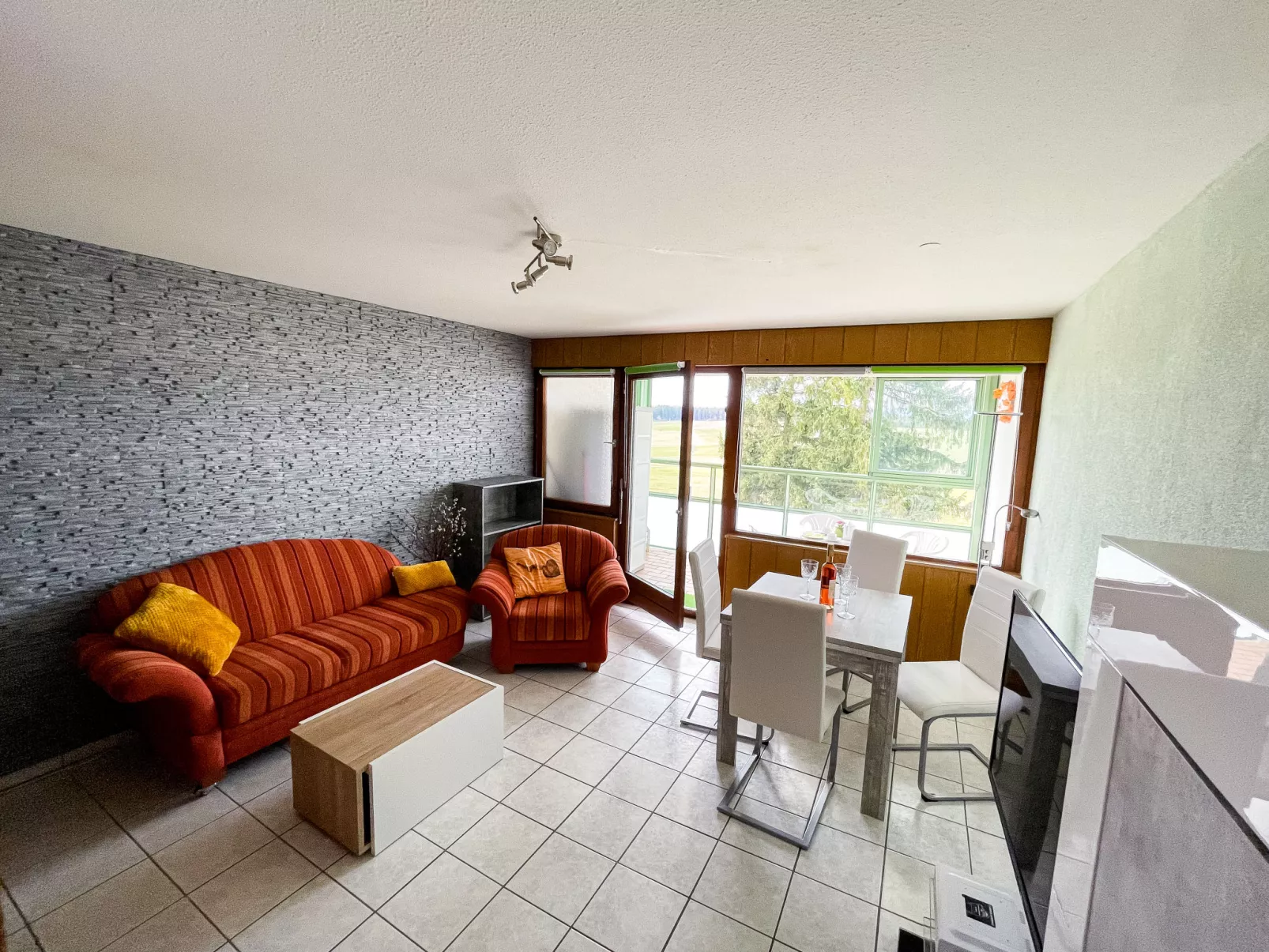 Buntspecht (G 25)-Inside