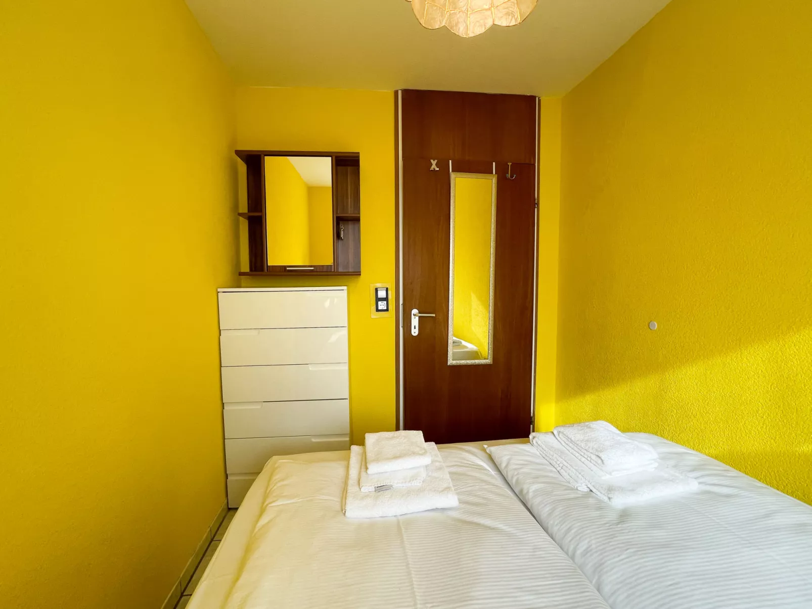 Buntspecht (G 25)-Inside