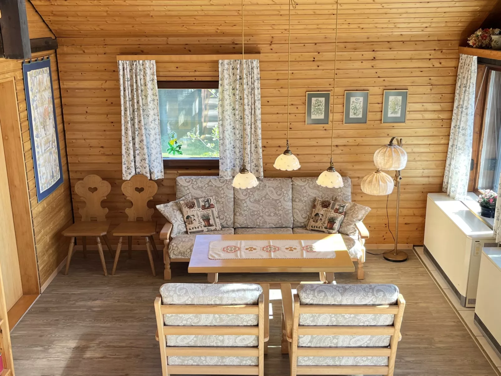 Rechbergblick (BEU302)-Inside