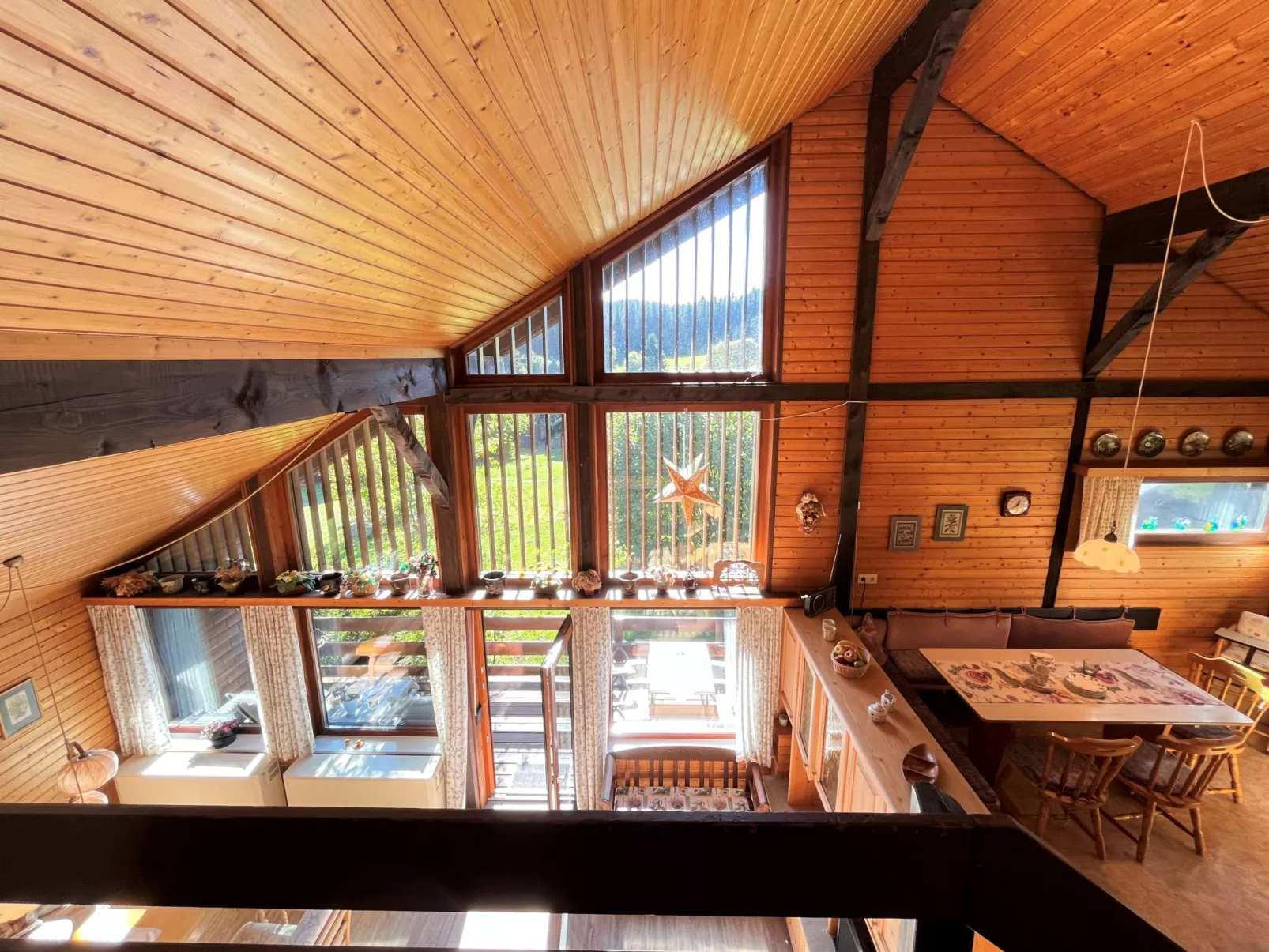 Rechbergblick (BEU302)-Inside