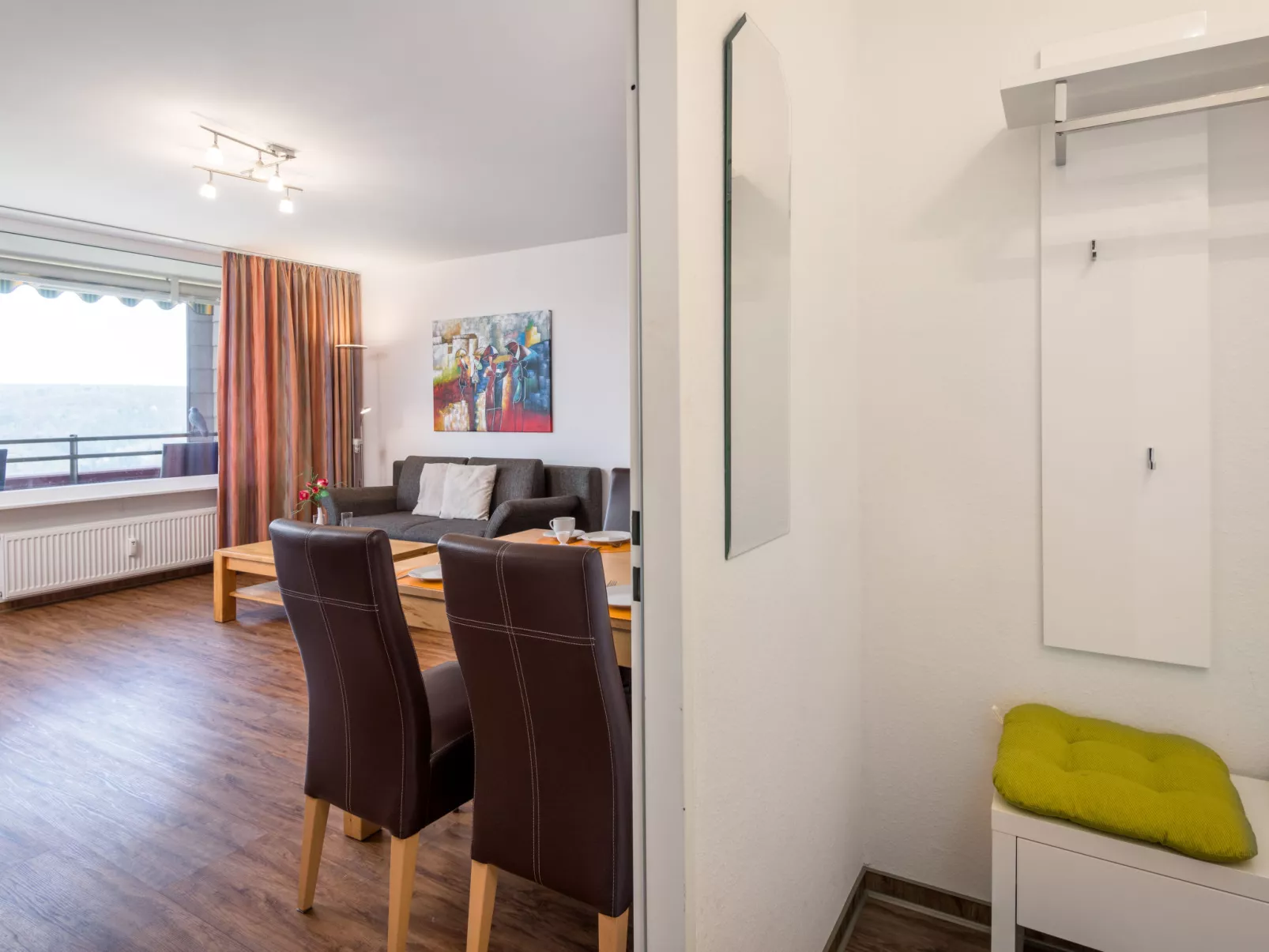 Sonnenblick (B905)-Inside