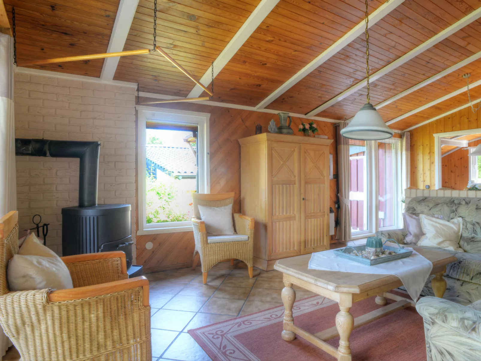Zedernhütte-Inside