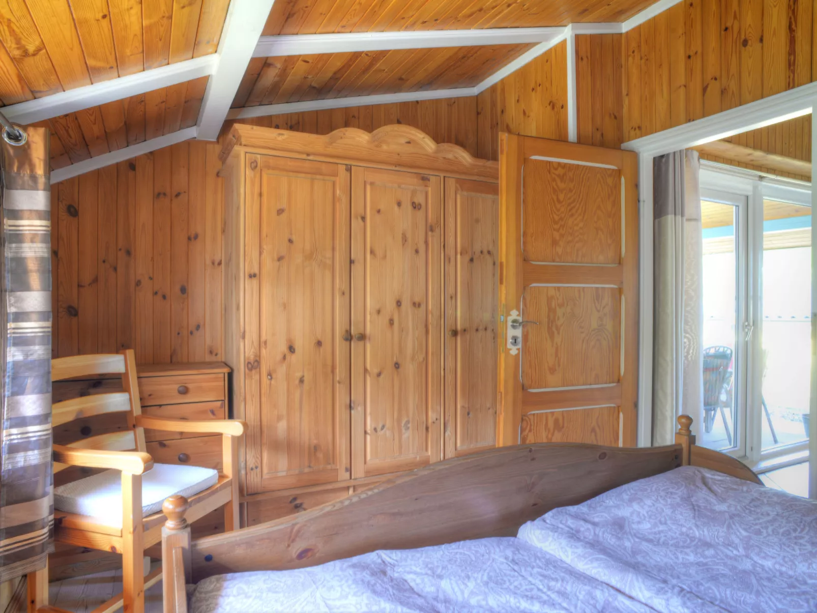 Zedernhütte-Inside