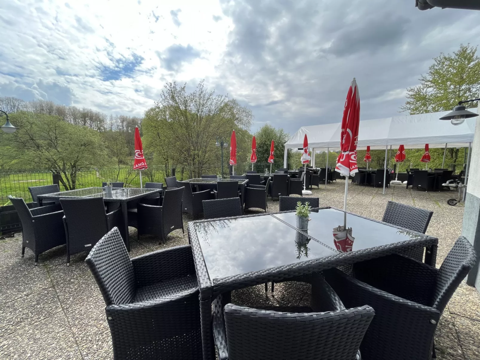Tischlein, deck dich-Inside