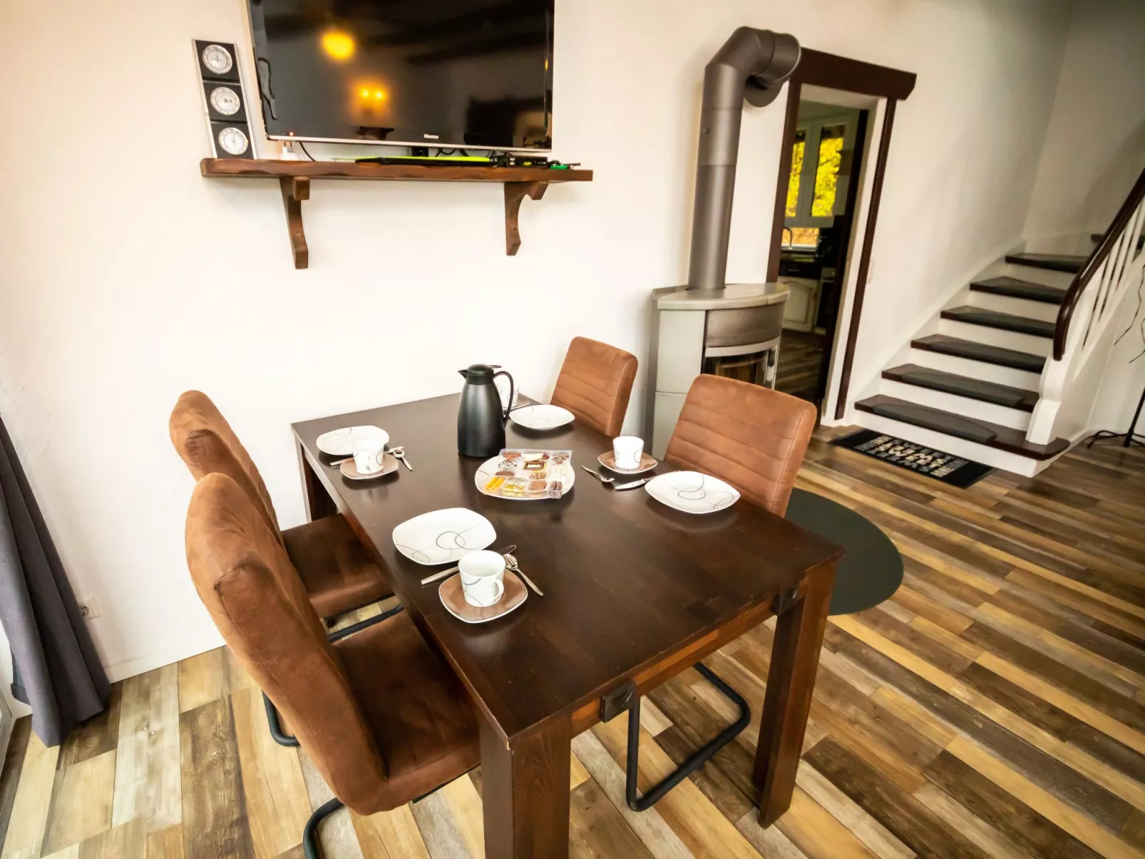 Haus am Fluss-Inside