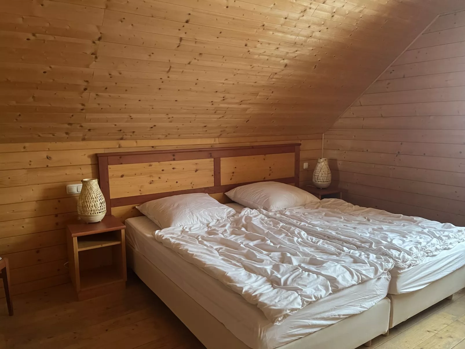 Auerhahn-Inside