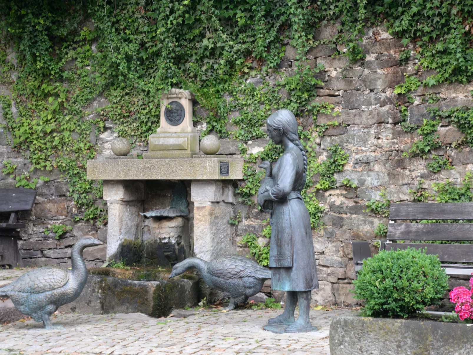 Am Steintisch-Outside