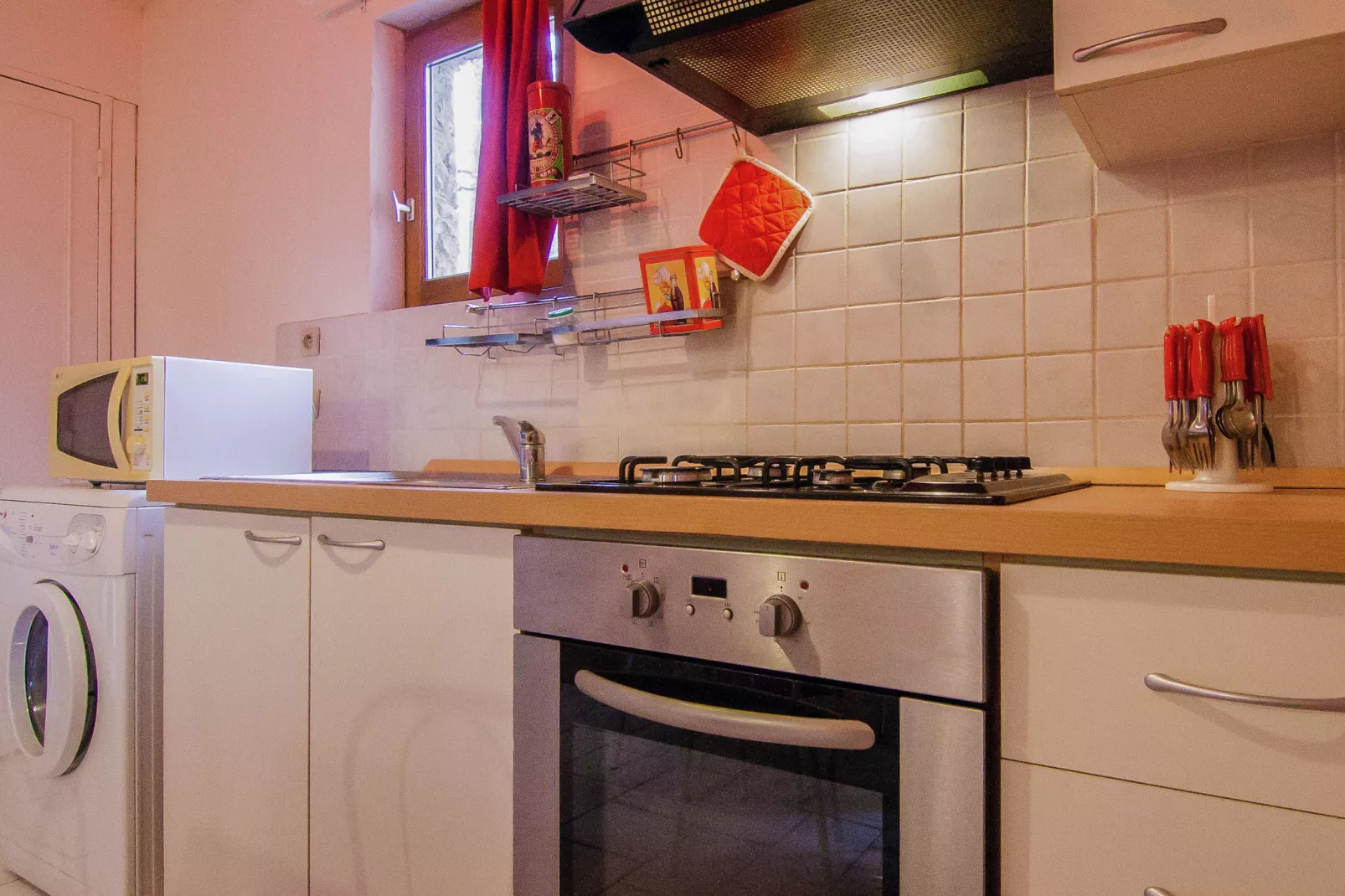 Métairie du Vignaud 16P-Kitchen