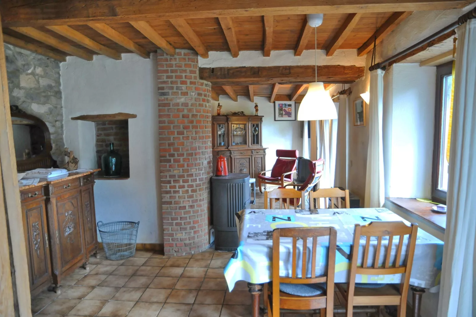 Oneux-Dining room