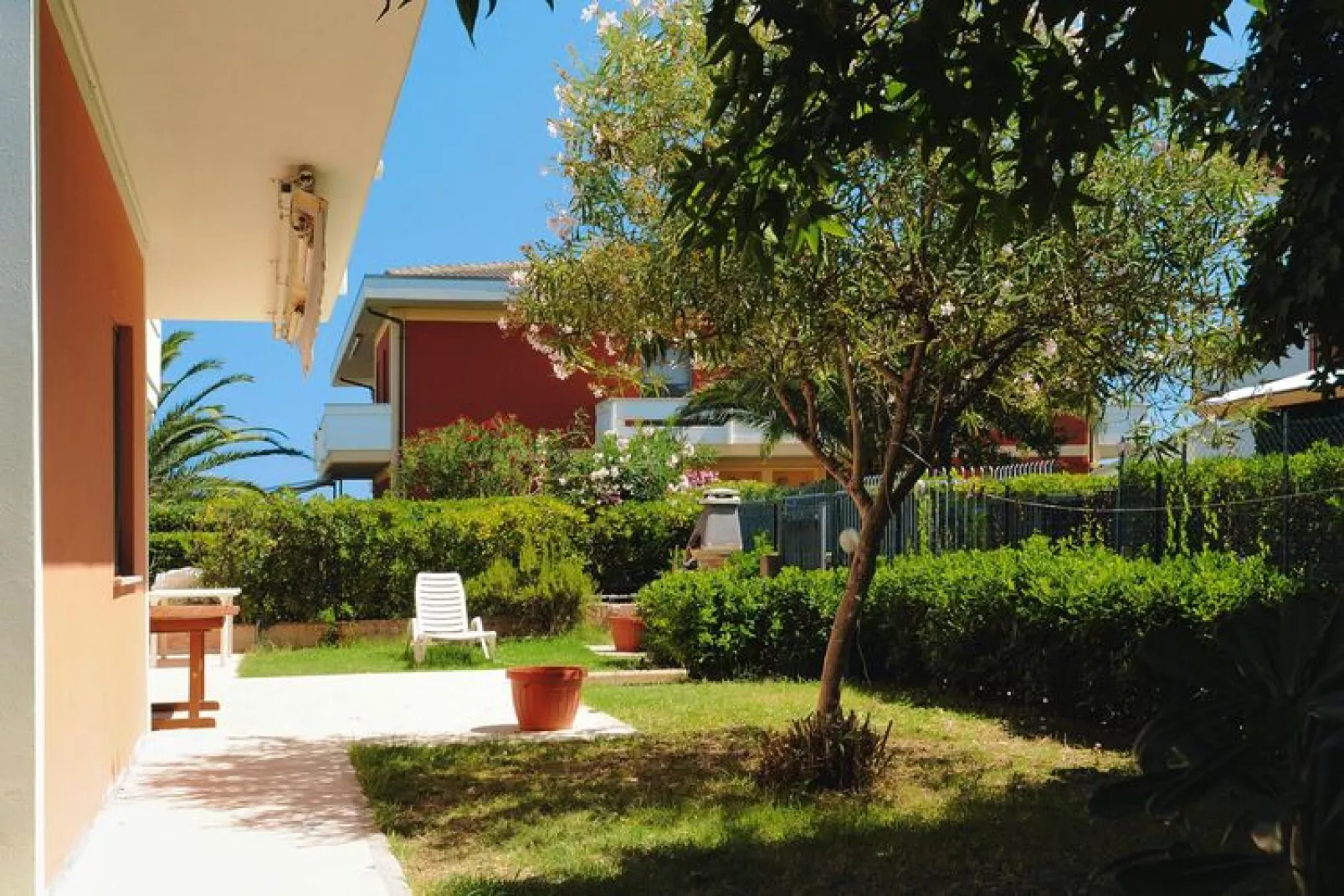 Residence Silville Silvi Marina Trilo-Jardin d'été