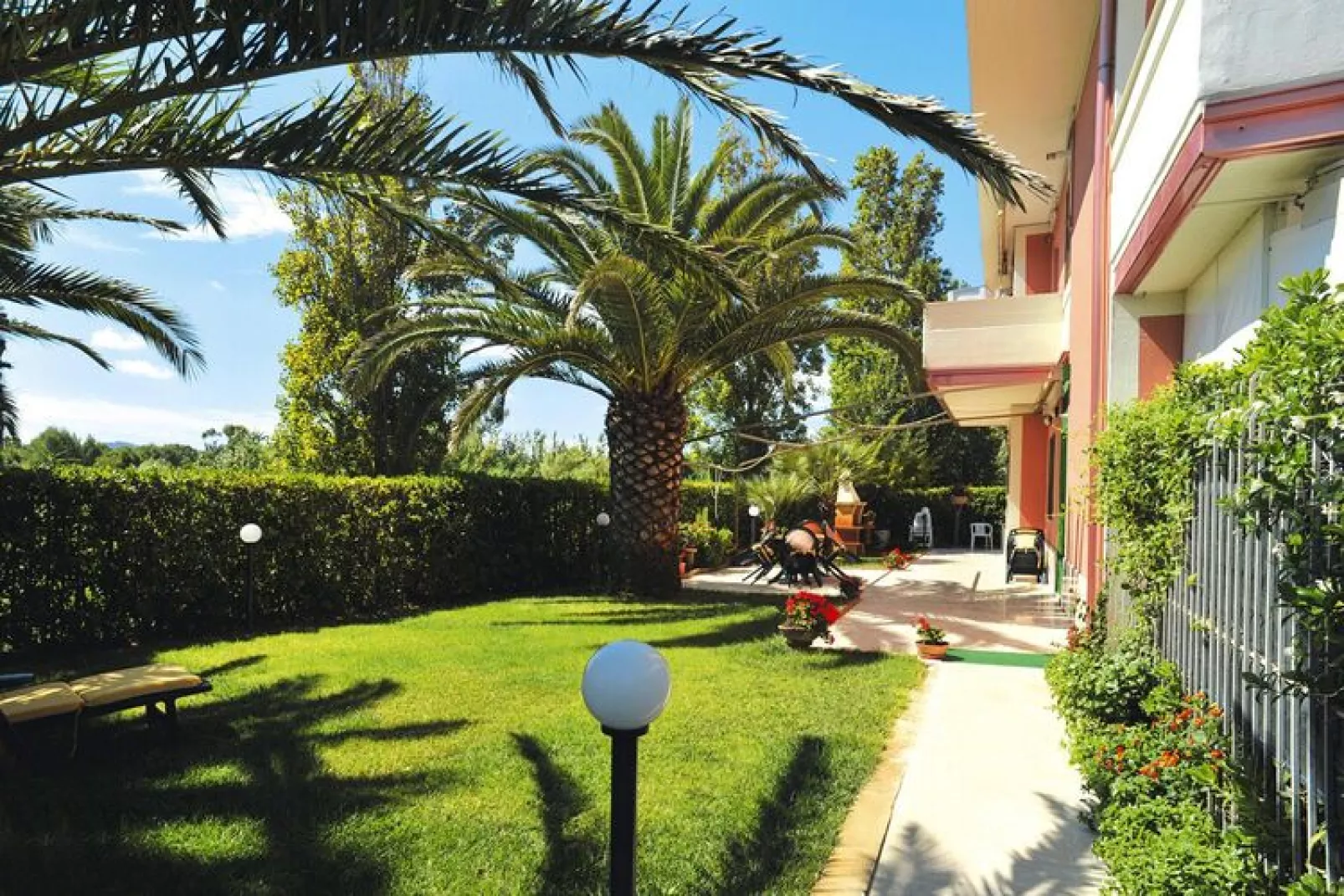 Residence Silville Silvi Marina Trilo-Jardin d'été