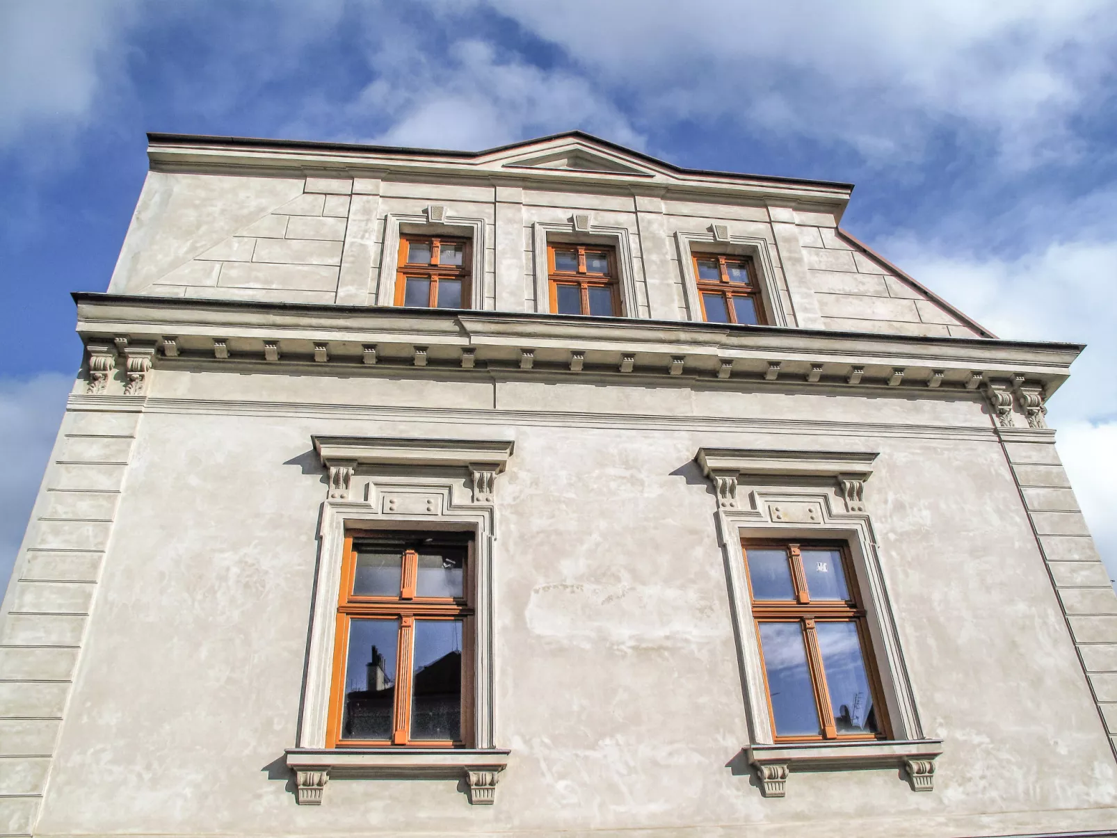 Krátká-Outside