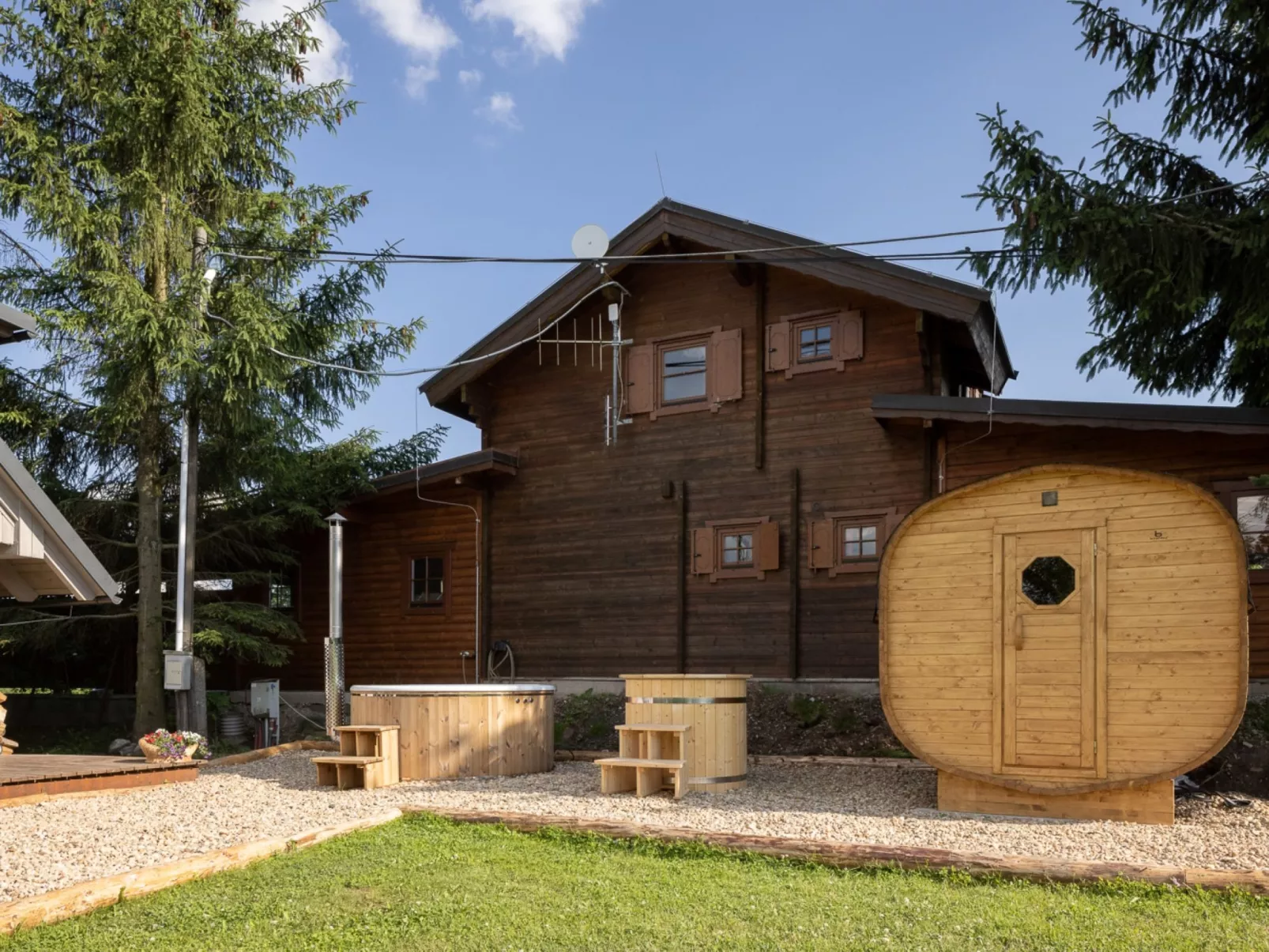 Pod Liščím kopcem 6+4-Outside