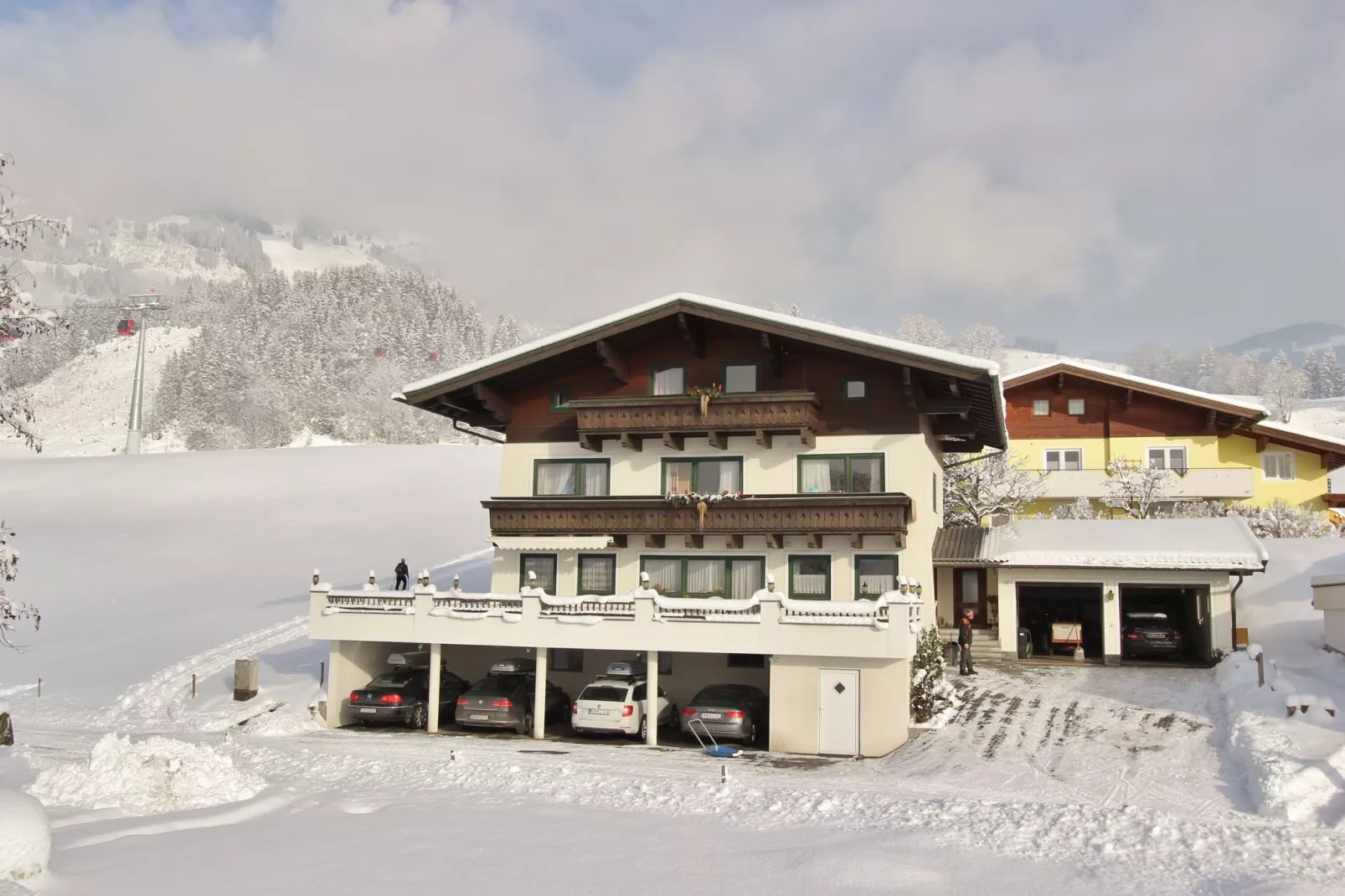 Steger-Exterior winter