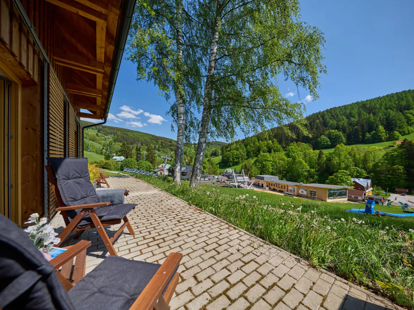 Ski-In Ski-Out Mountain Duplex Portášky3-Outside